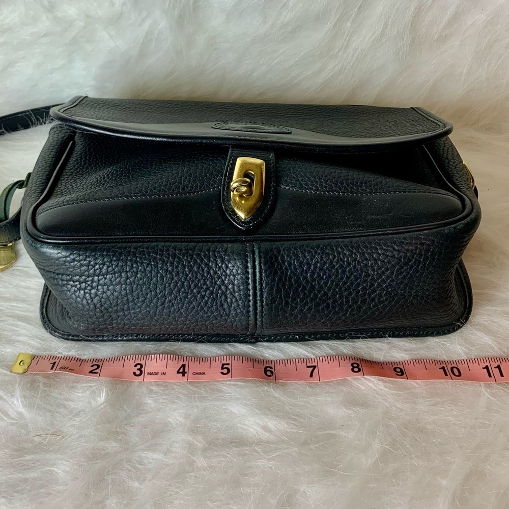 Vintage all weather Dooney & Bourke shoulder/crossbody bag - Picture 8 of 12